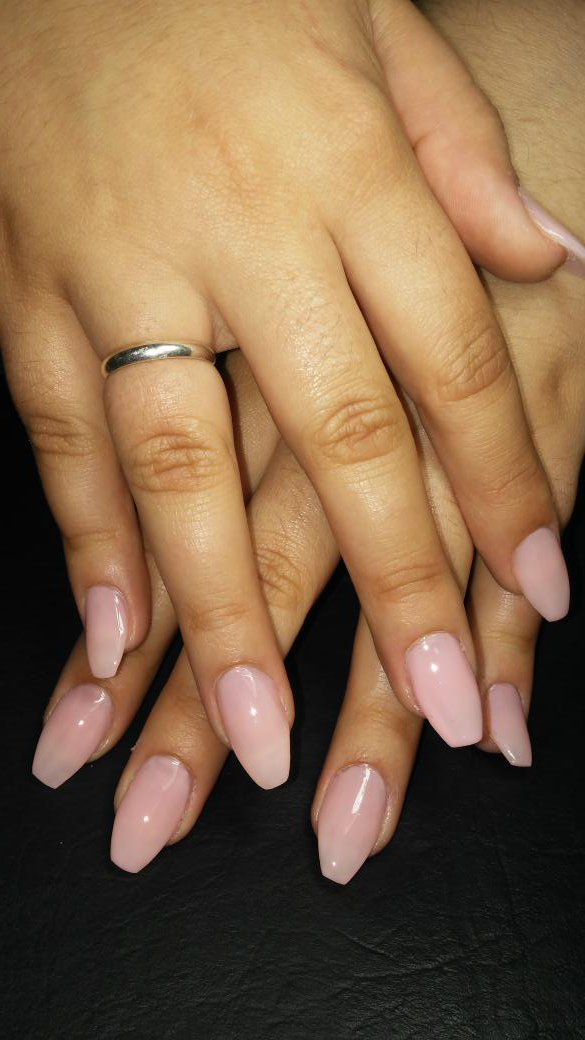 nbaesculpida's tweet photo. #Uñasesculpidas #nails #acrilico #acrylinails #frenchsnails #nailsart #rosavialactea #nbauñasesculpidas @maca💅💅💅🌸 https://t.co/8lIa5UcKBf