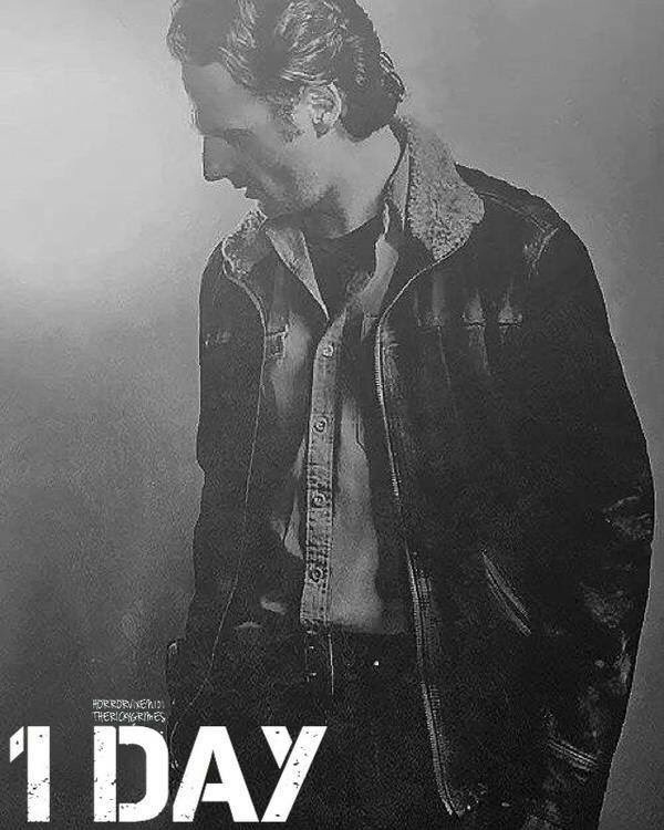 leedus1227's tweet photo. We're almost there #TWDFamily!! #HappyWalkingDeadEve💀 #TWD https://t.co/RNsbG1mcay