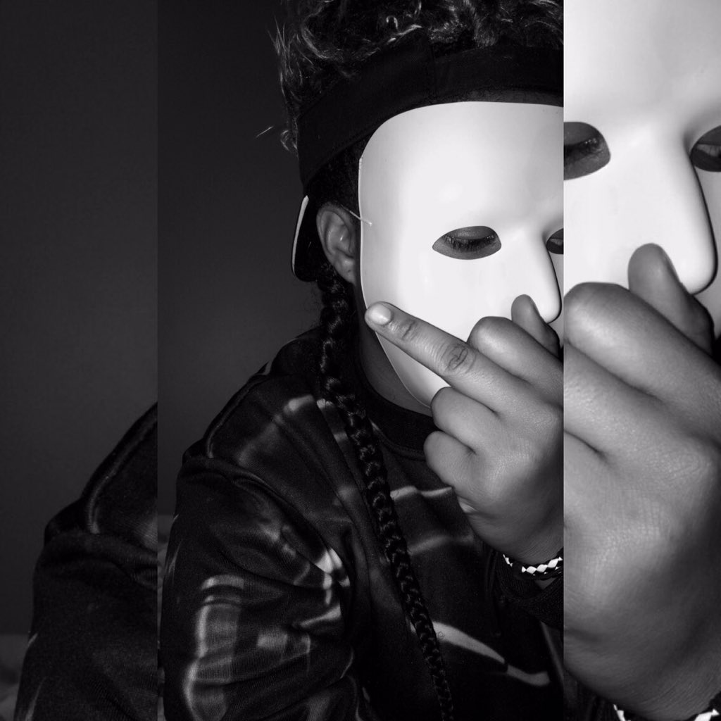 Mickey_Ignorant's tweet photo. Happy Halloween 🖕🏽 https://t.co/hkGCxOSp53