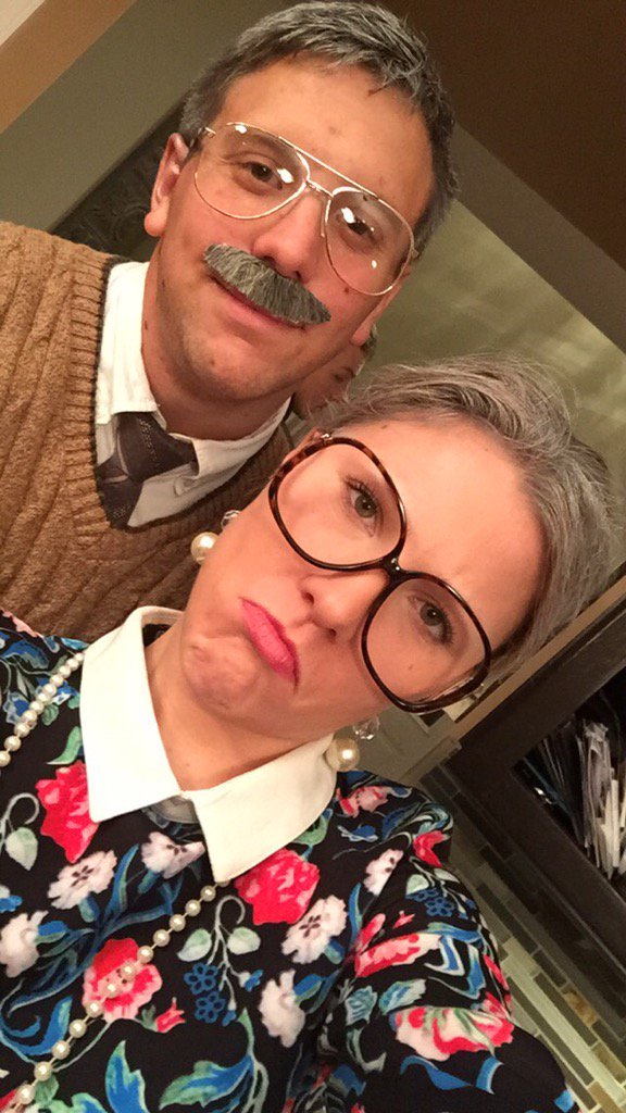 ChickenSays's tweet photo. When you old af but you still get carded :( https://t.co/Eyu4wvU5E2