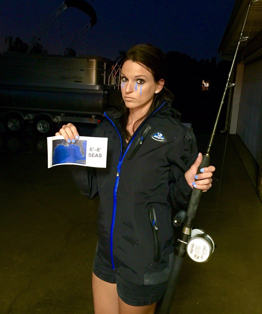 CrystalLaFosse's tweet photo. Happy Halloween! #fishingblues https://t.co/ZZkOOYdy3S
