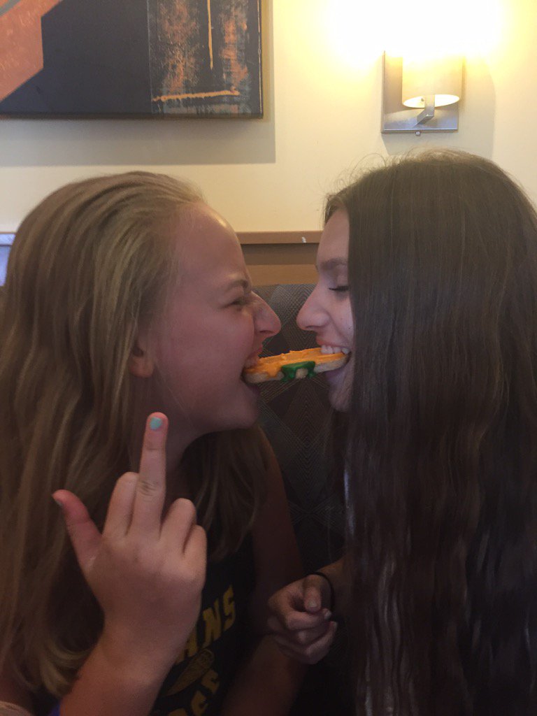 alizzlebizzle's tweet photo. HAPPY BIRTHDAY WAGEYBABY I LOVEBYOU SOOOOO MUCH #69 #moneyorme π₯β€οΈππ₯πππππΌππ€πͺπΏβΊοΈ6οΈβ£9οΈβ£ @LindsayWageman https://t.co/oxhVJfKzxw