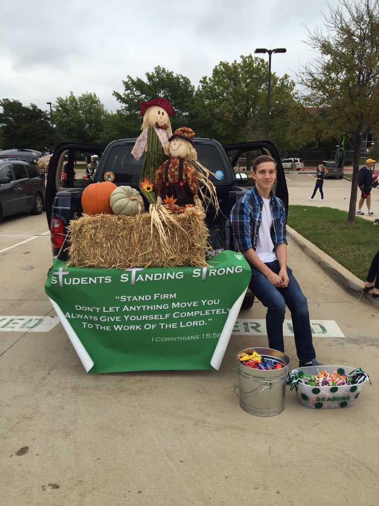 S3_CSHS's tweet photo. Happy Halloween https://t.co/QTJUj3DJNx
