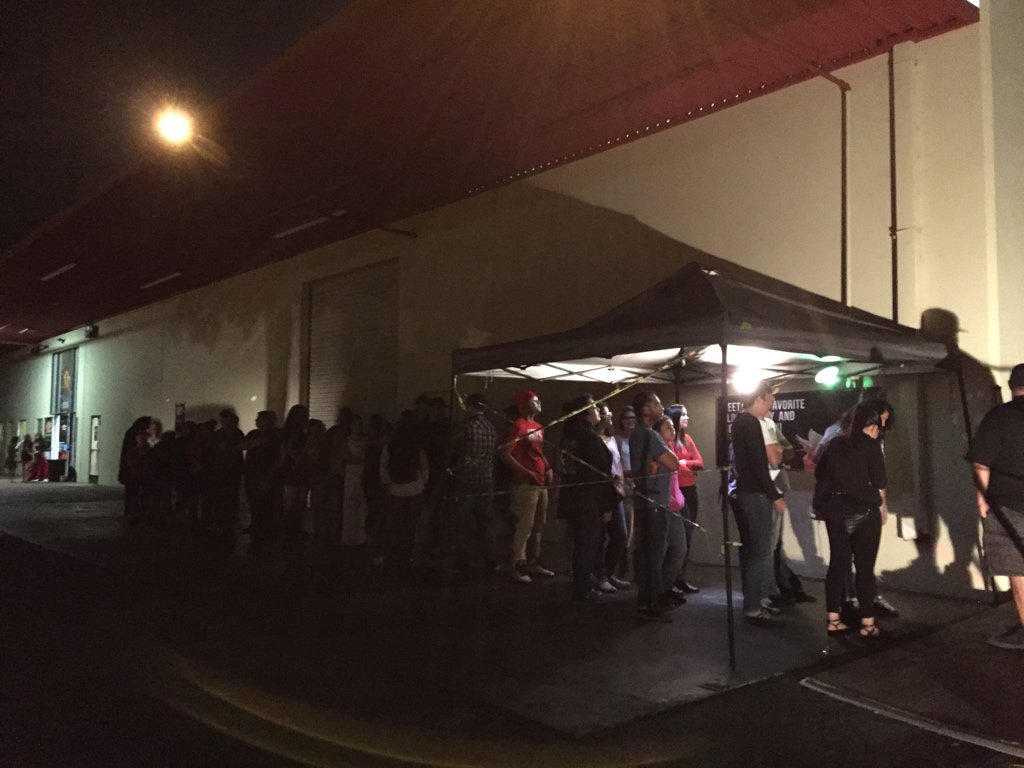 socialhorrornet's tweet photo. We didn’t get a whole lot of treaters so we’re checking out @DeadZone805 again. Nice turnout! #Halloween https://t.co/sLsMnGOMdj