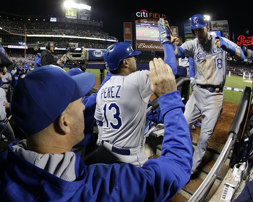 newspressnow's tweet photo. .@Royals just one win away from #WorldSeries title. https://t.co/R2leUD9Duj https://t.co/2SnCBtgaGZ