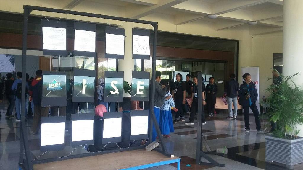 is_expo's tweet photo. [PENYISIHAN BIONIX]
Ayo kunjungi GKM dari mahasiswa sistem informasi ITS. #ISE15 #ITSSurabaya https://t.co/DXX2zX0ZIO