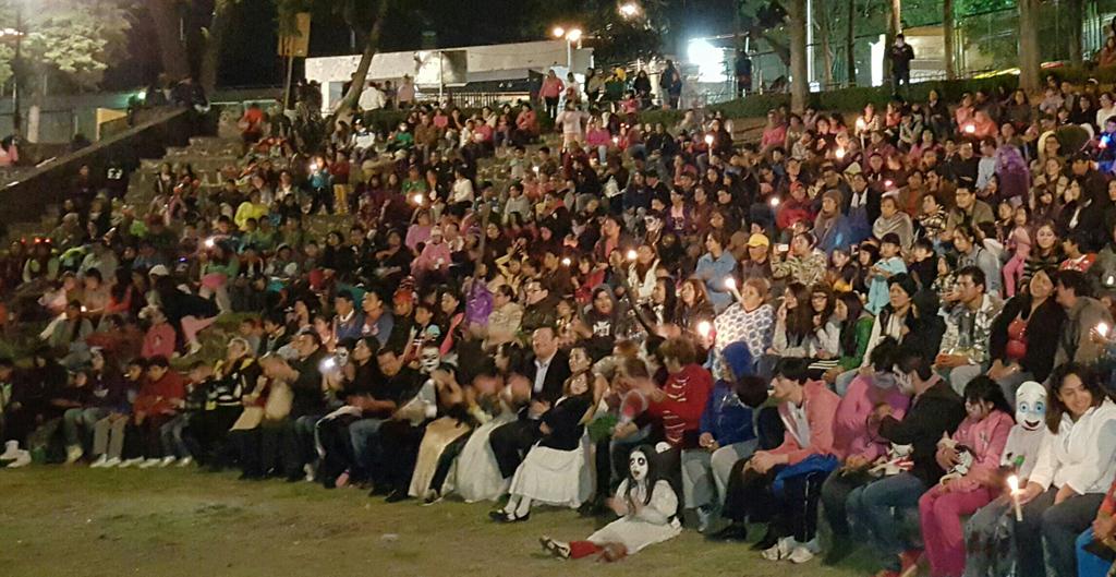 Luis_GQM's tweet photo. Ya para cerrar la actividad en el Foro Cultural escuchamos a la estudiantina @DelLaMagdalenaC @MercadoGFer https://t.co/8zLX5IztUj