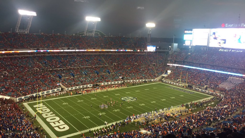SandersCm's tweet photo. By far the best Halloween I have ever had! Finally getting to see the Florida/Georgia game was incredible!! #Gators https://t.co/Eyx0BID1zv