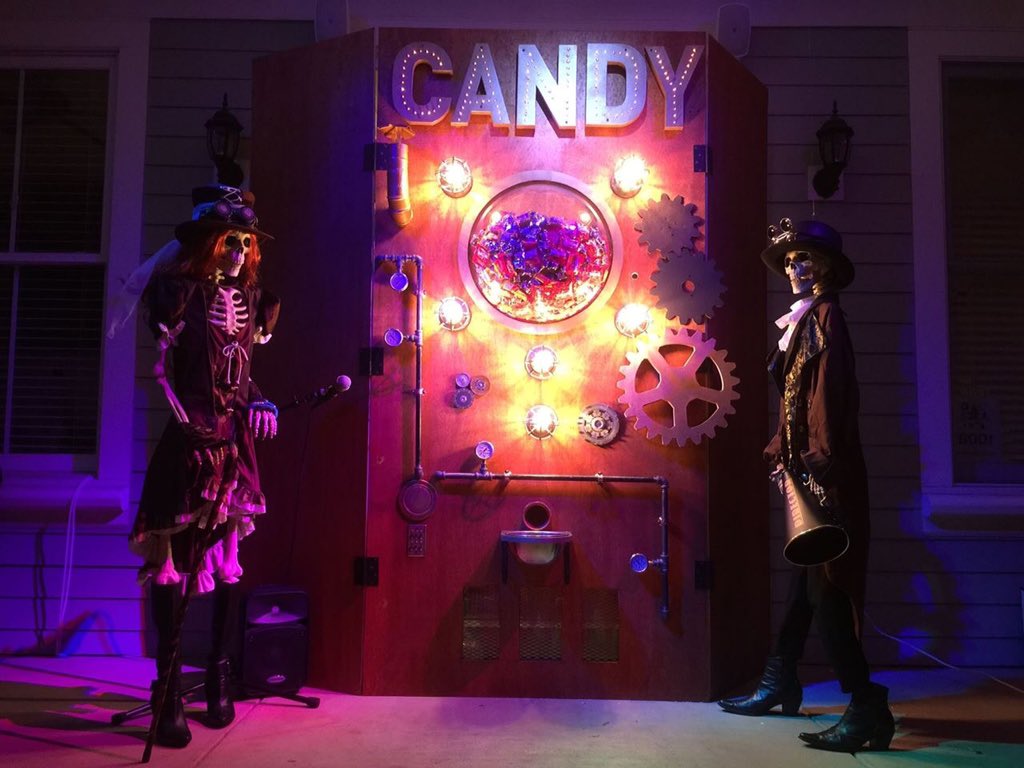 BaxterSkeletons's tweet photo. Happy Halloween!!!!! It's been a great season! #baxterskeletons https://t.co/H3EhgU1D3I