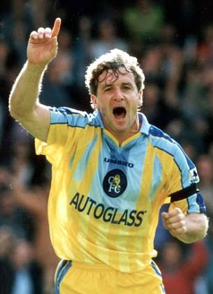 Today we wish former Blue Mark Hughes a very Happy Birthday!!   