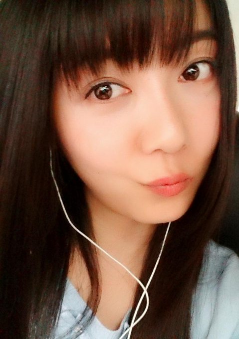 喫茶店で音楽きいてる(ฅ'&omega;'ฅ)♪ 尾崎豊は癒やされる💕 世代はぜんぜんちがうけどね🐾 https://t.co/pPW6hYl29u