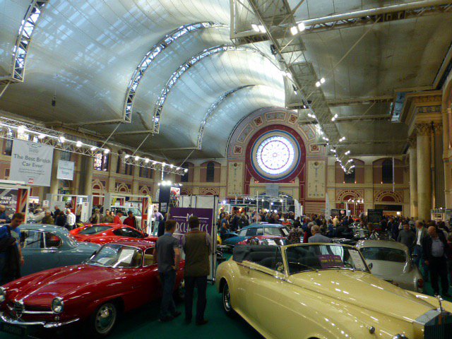 Drivin4Pleasure's tweet photo. Last day @candscshow and chance to see sights like this #cscshow @silverstoneauc https://t.co/EI6Vyt8PPf