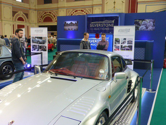 Drivin4Pleasure's tweet photo. Last day @candscshow and chance to see sights like this #cscshow @silverstoneauc https://t.co/EI6Vyt8PPf