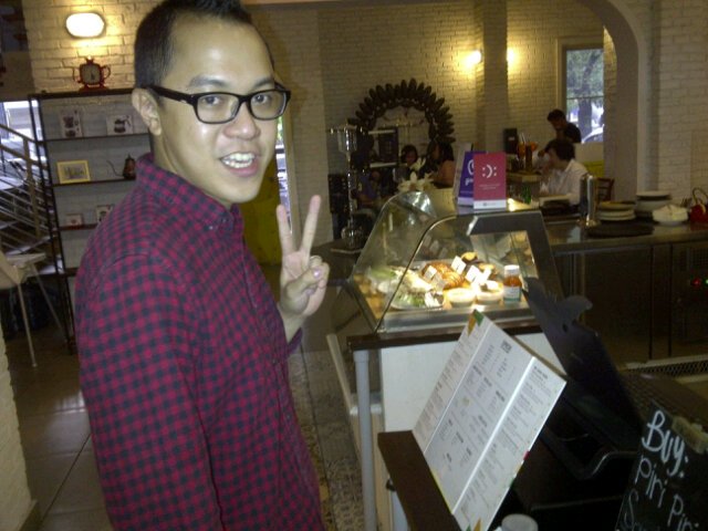 Owner TP lagi nyelidiki kompetitor. Ga mau order kopi dia. Jus jadinya