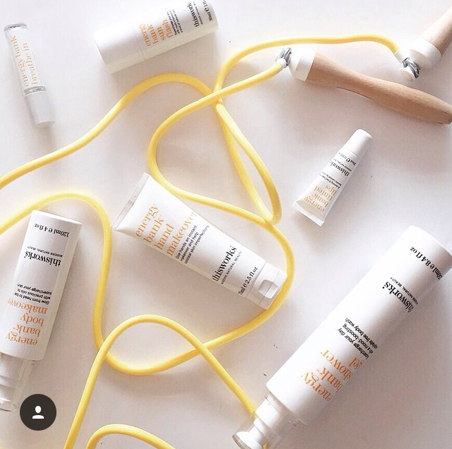 Are your hands suffering from the cold? Transform them with this: buff.ly/206XS8C #thisworks #coldhands