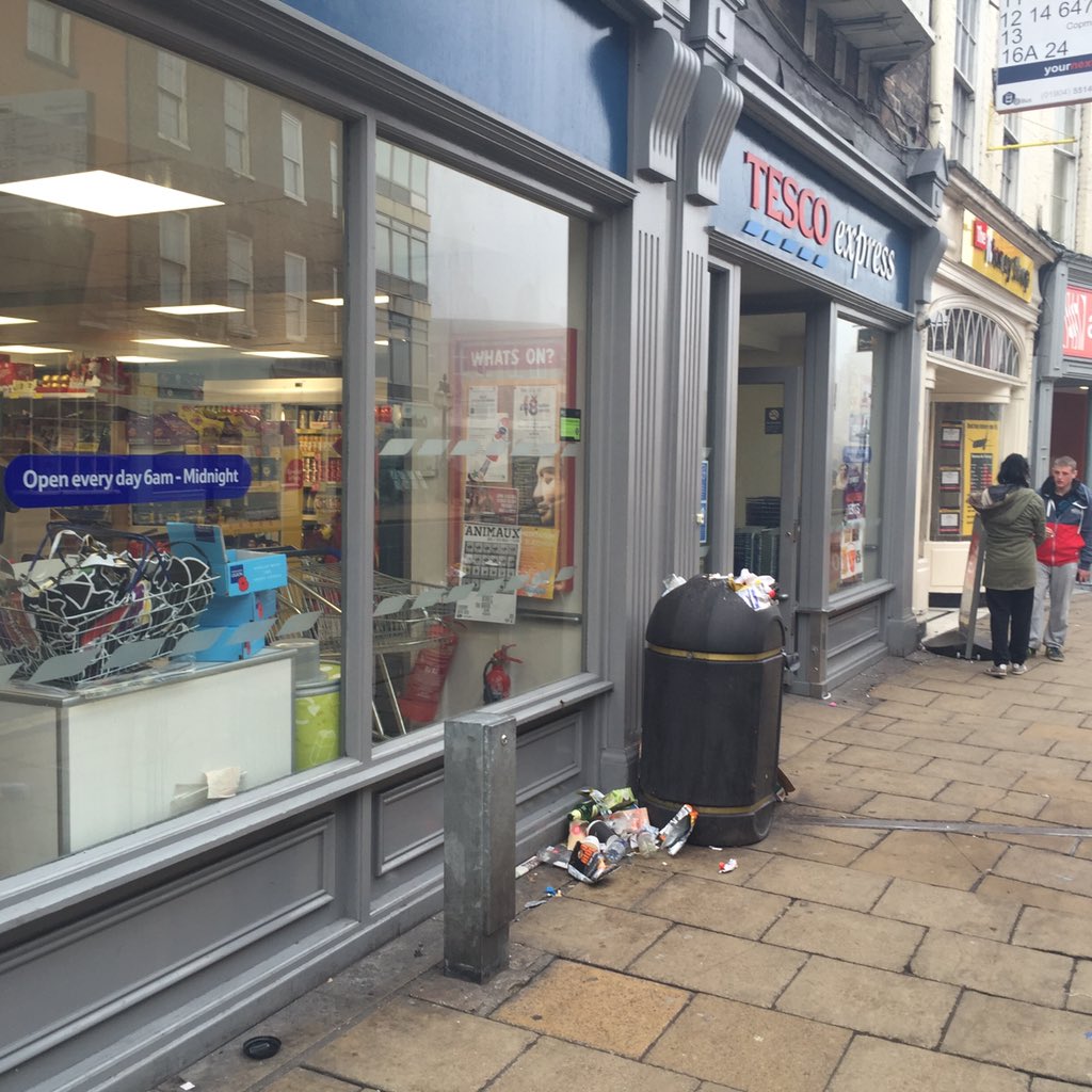 GSwinburn's tweet photo. Be very ashamed @Tesco you have no civic pride - repeated requests which you repeatedly ignore #York #ousegate https://t.co/ThGs8CPLSG