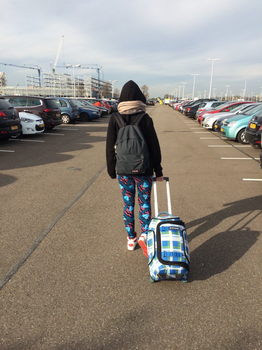 Zuster_Loes's tweet photo. Check m'n nieuwe post, PELGRIMSTOCHT NAAR DE HEL, https://t.co/r6mDJlgTrU https://t.co/mPIdi8NgFb