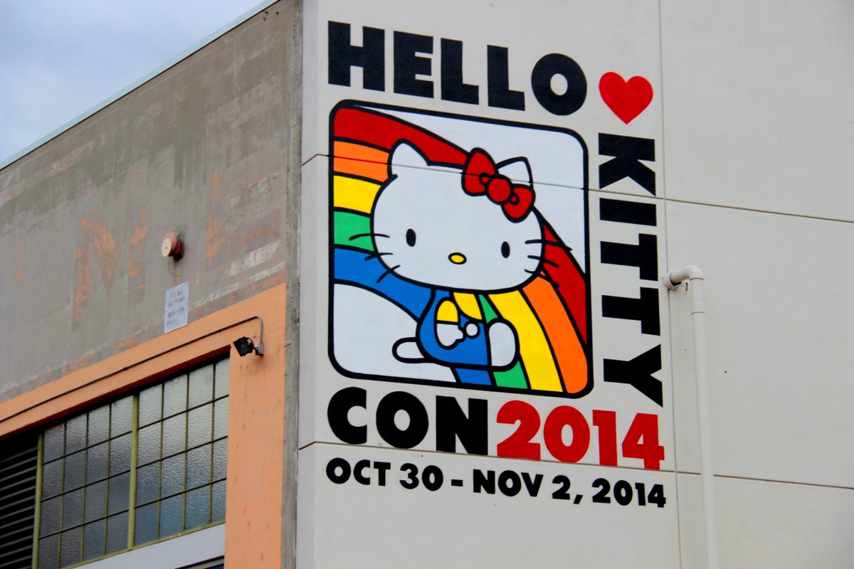 nsyke's tweet photo. Can't believe that a year ago today this all happened
#HelloKittyCon #BroniesTheMusical https://t.co/ucDGoS6nXY