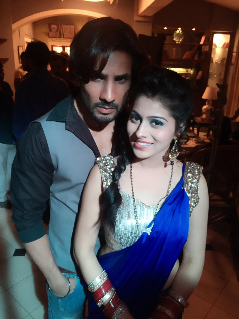 Embedded image permalink