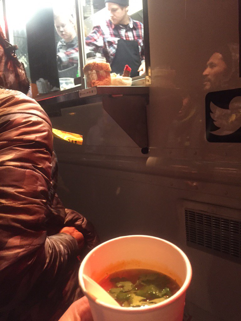SportIsAllOver's tweet photo. Just spent my bonus daylight savings hour happily running for free soup and great loot https://t.co/36Kwui6iu6