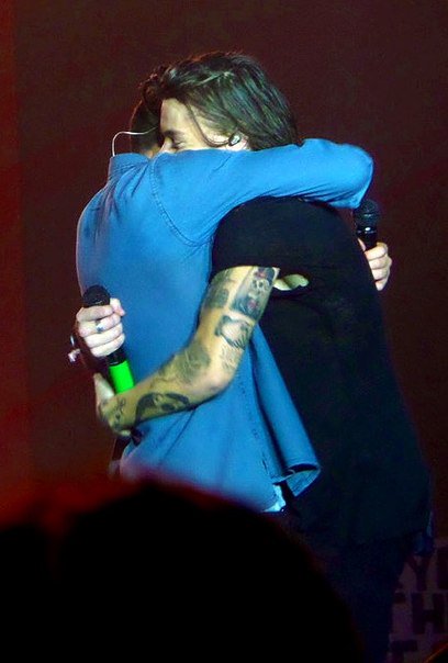 Я так горжусь своими мальчиками.
Я БУДУ ЖДАТЬ ВАС СКОЛЬКО УГОДНО, ВСЮ ЖИЗНЬ
Я НИКОГДА ВАС НЕ ЗАБУДУ