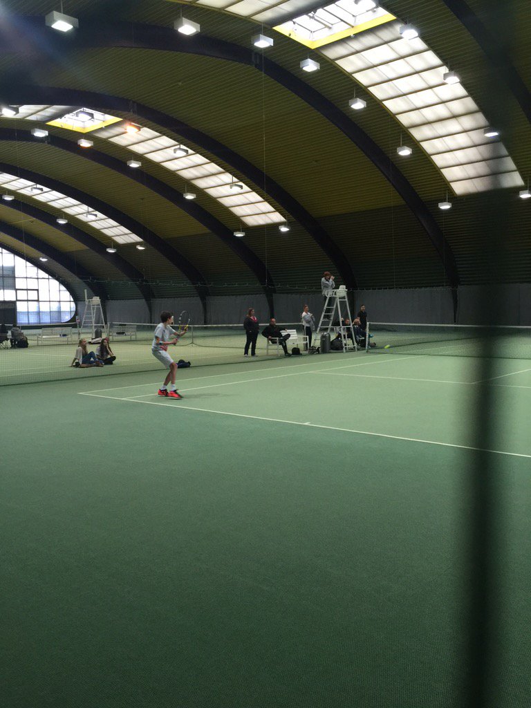 isbtennisteam's tweet photo. @1dellafav fighting for every point in his 3rd place match! #europeans #isbraiders @isb_raiders https://t.co/hfkTQwQnQ3