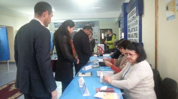 AzVisionEn's tweet photo. #CEC: 12.8% voter turnout observed as of 10.00AM
#Azvote2015  #Azvote15 #Parlament2015
https://t.co/AD4Esr8g8m https://t.co/W4sg10j9JS