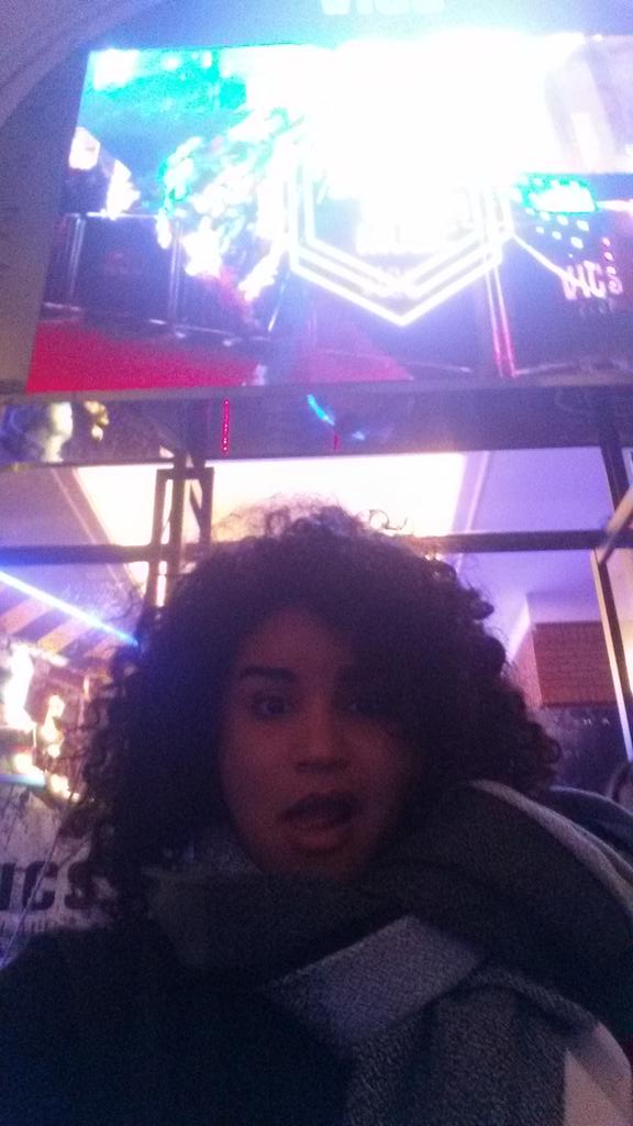 jjmartinez's tweet photo. Bus, Shop, antes del club... en el club.. (+) https://t.co/ynmygyRzrn