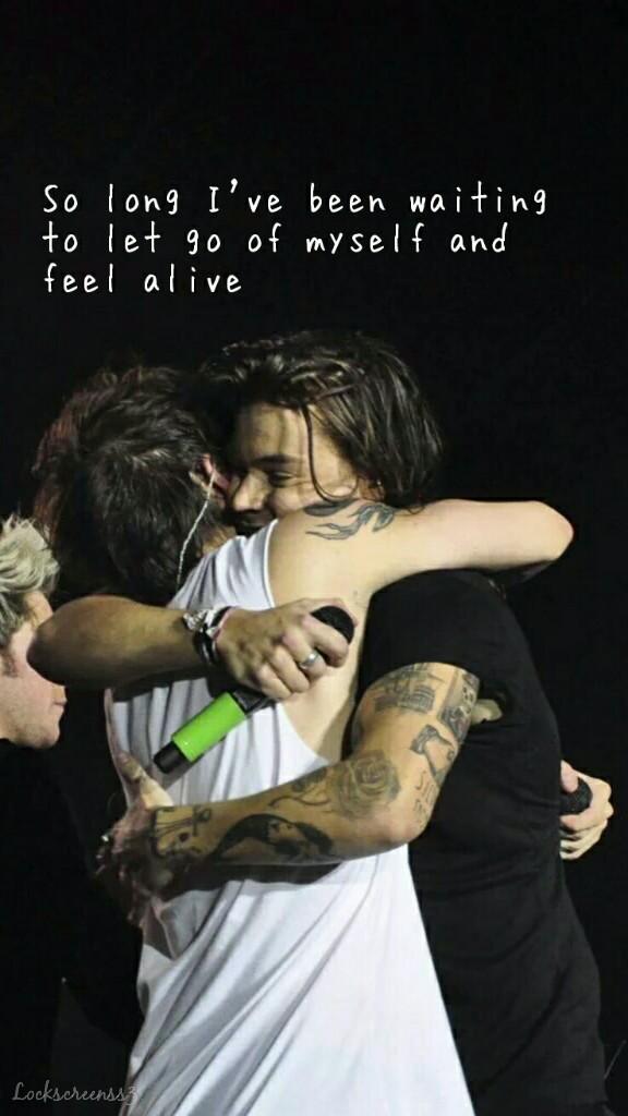 Lockscreenss3's tweet photo. Larry Lockscreen 💞 
RT/FAV if saving ☺🌸 
#LarryIsReal https://t.co/1aoLn2Wf3Z
