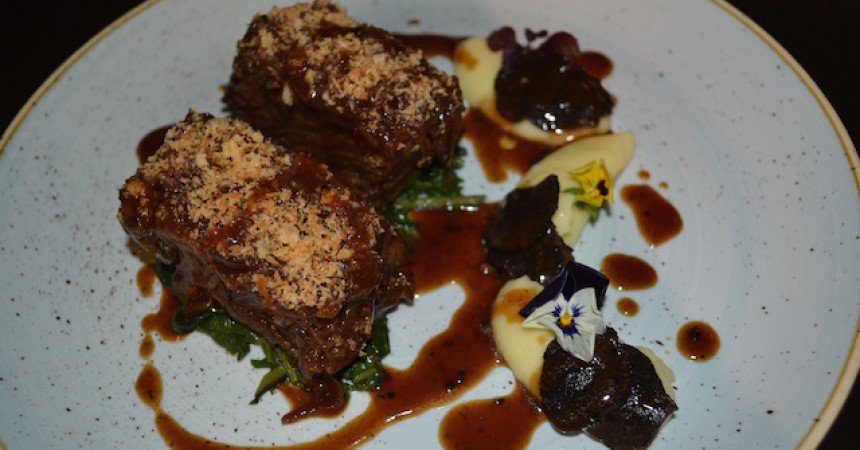 Dining Qatar tweet media