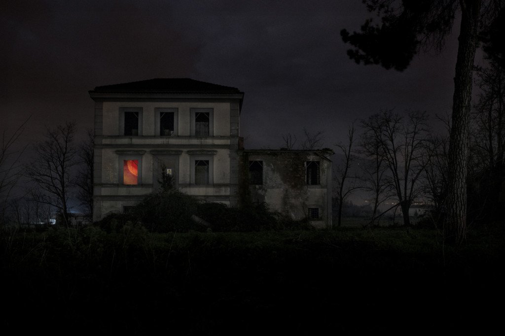 Ghost hunting in Italy’s rundown hospitals and country villas wrd.cm/1MoQSK2