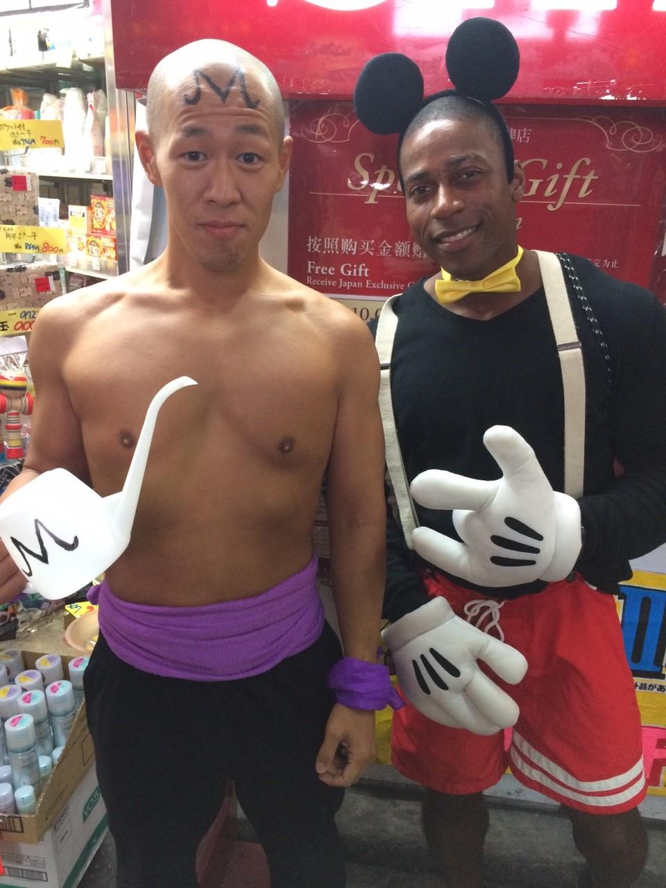 ガチャ山口 外国人とハードなゲイとドラゴンボール世代にめっちゃモテた２日間でした 来年も同じ格好ができるように鍛えておきます T Co Stmpjepsd2 Twitter