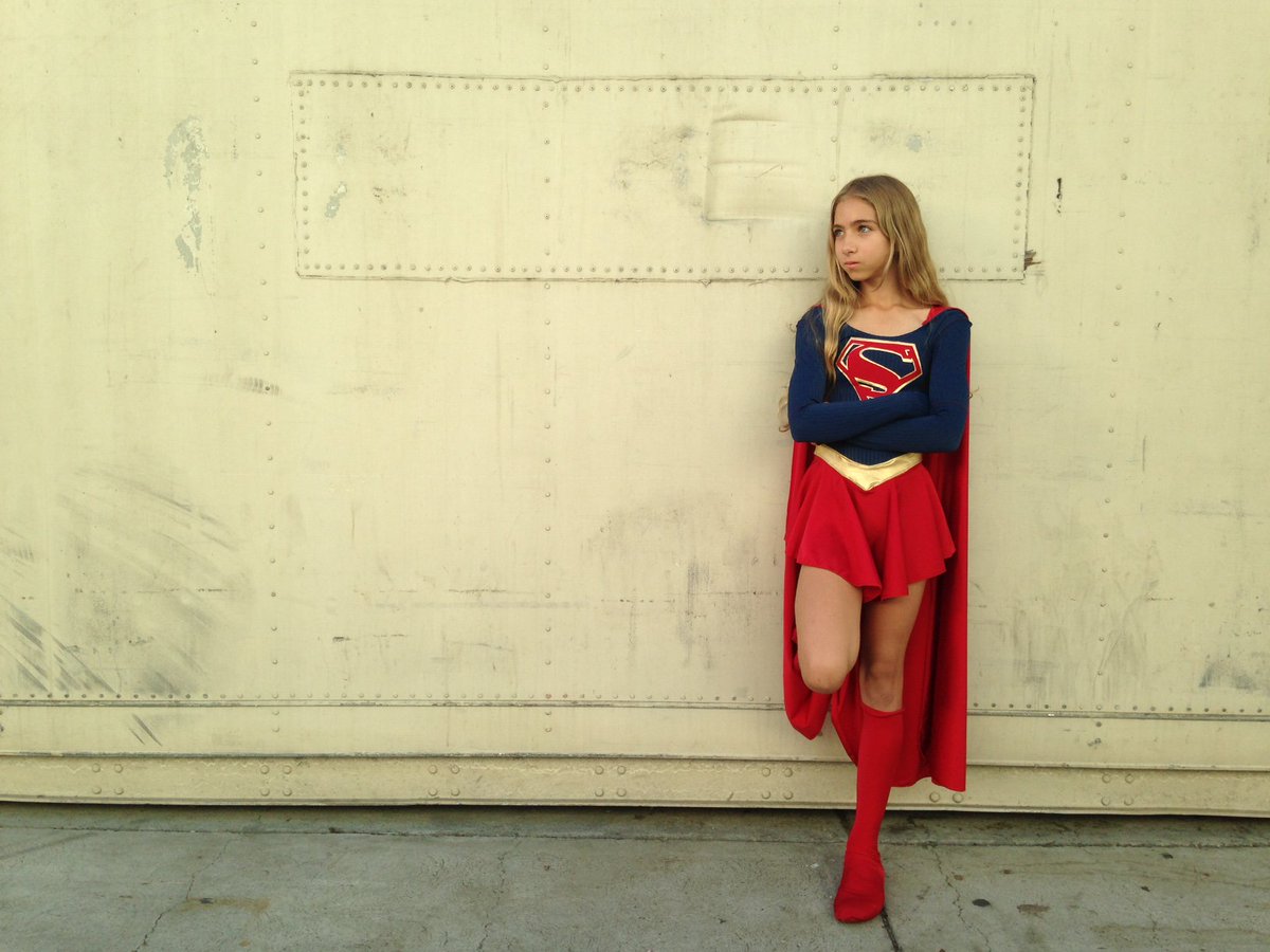 HaHaScribe's tweet image. @MelissaBenoist Zuzu's favorite shots of the day as Supergirl! Thank you so much for empowering my daughter!