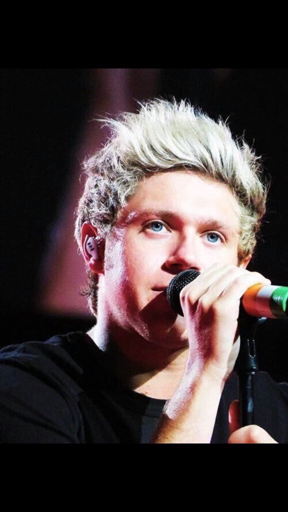 wataemelonsuga's tweet photo. 99% anjo perfeito, mas aquele 1% é vagabundo #NiallTransão #NiallGozouNaNovinha https://t.co/DE2JdBB5eO