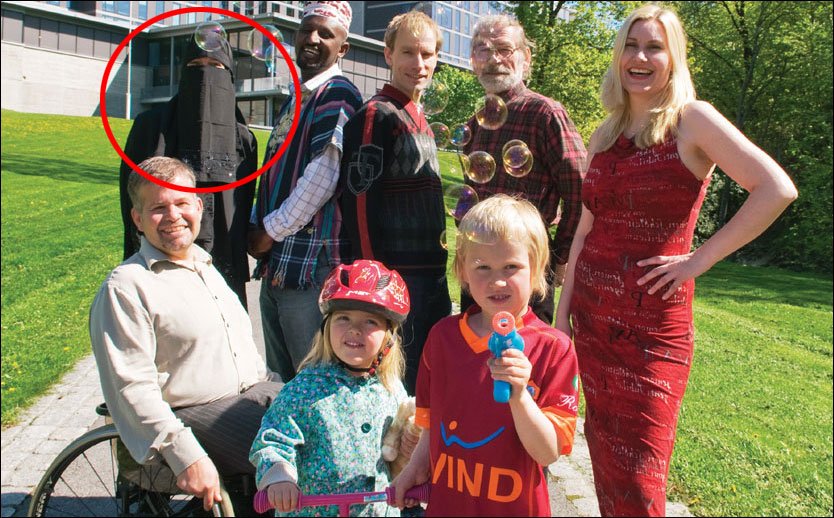 sweden_to's tweet photo. Allahu Akbar! Swedish Queen is pattern for people! https://t.co/WLpXWoMGau