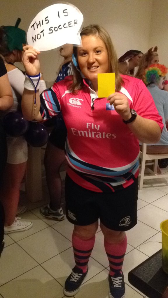 FleurMoran's tweet photo. @Nigelrefowens  #wexfordvixens Nigel Owens for Halloween 🏉 https://t.co/oUUk1LMJT4
