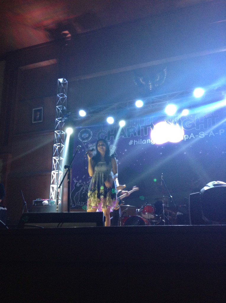 EconomyExpo's tweet photo. [LIVE REPORT] #np Mocca-somewhere in my dreamland https://t.co/OueDPzg31t