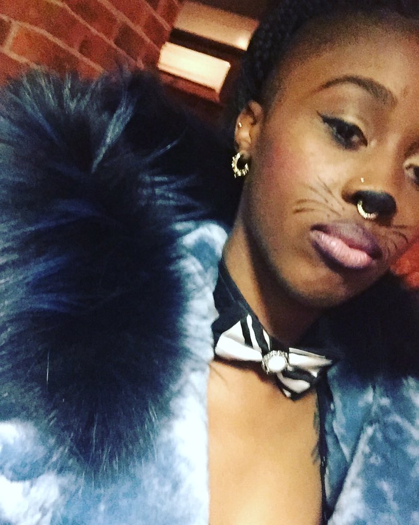 StylesJenee's tweet photo. #AboutLastNight #work #bowtiebunny #wasoveritlol #butitswork https://t.co/WnxqDzLwZp