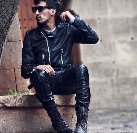 Sign up for our launch at manspurview.com to win one of 50 designer watches we'll be giving away #Mensfashi…