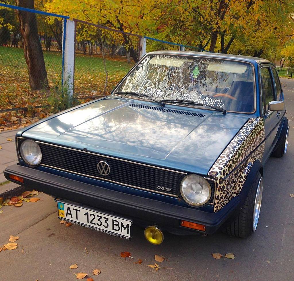 oldcar_photo's tweet photo. Ще такий ракурс для затравки) #9j #vw #volkswagen #oldcar #oldschool #oldvwclub #oldvw #vdub #vdubcrew #drop #dropm… https://t.co/xGKdtJsHYZ