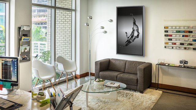 LS_Solutions's tweet image. Digital #art now hanging in #digitalsignage displays ow.ly/TZ5gE via @DigSignageToday #technology