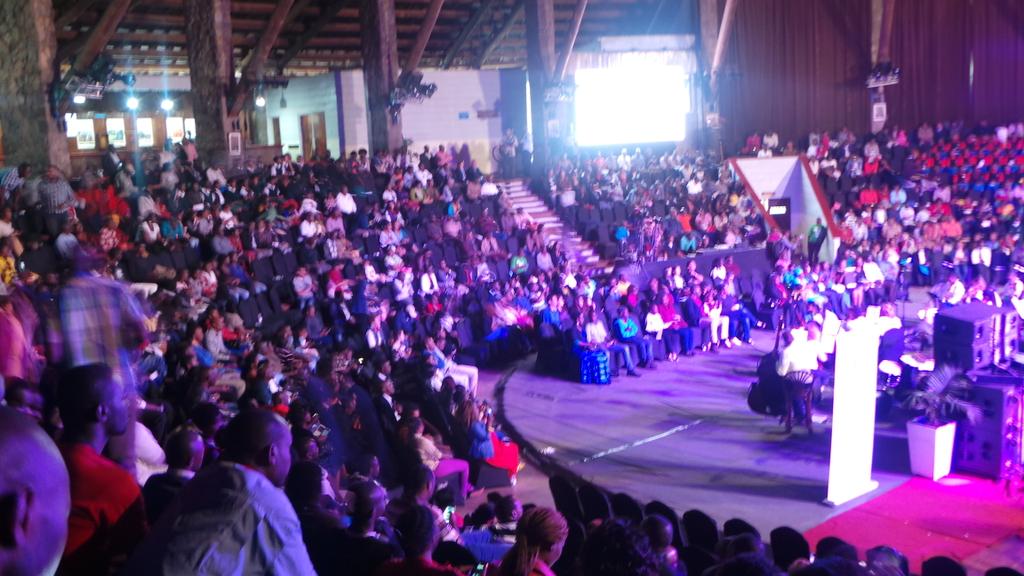 SafaricomPLC's tweet photo. Everyone at the #SafaricomAt15 concert this evening gets airtime worth Ksh. 1000 https://t.co/zkmWvtZt9e