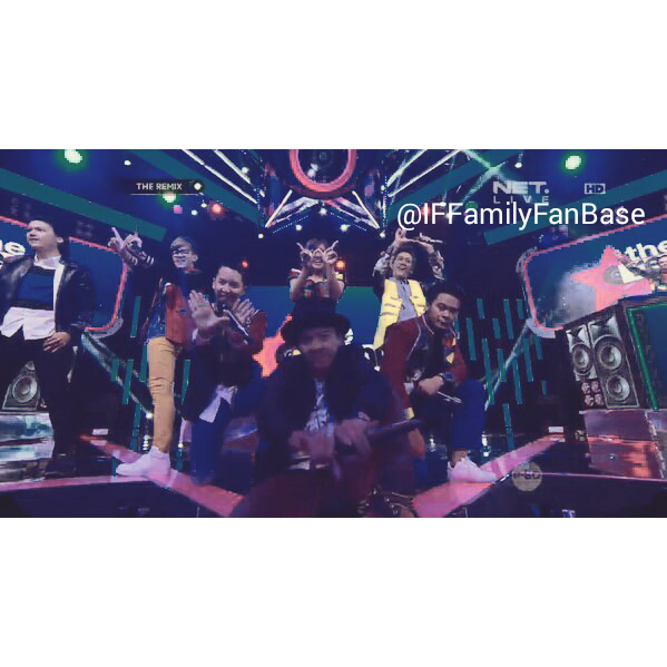 IFFamilyFanBase's tweet photo. Kebahagian SMASHBLAST itu ketika melihat kalian @SMASHindonesia :)
Cc: @MrIlhm 😘
#SMASHOnTheRemixNET https://t.co/lpZTpXglNz