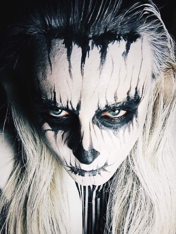 strify4ever's tweet image. Como amanecieron perras básicas? Que tal el #halloween? Pues yo me estuve algo como esto 👌