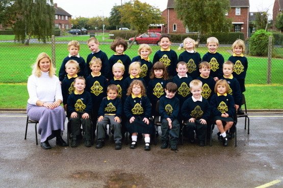 Know anyone who started school in Lincs in 2001 ? See if you can spot them here! ow.ly/U5SWD