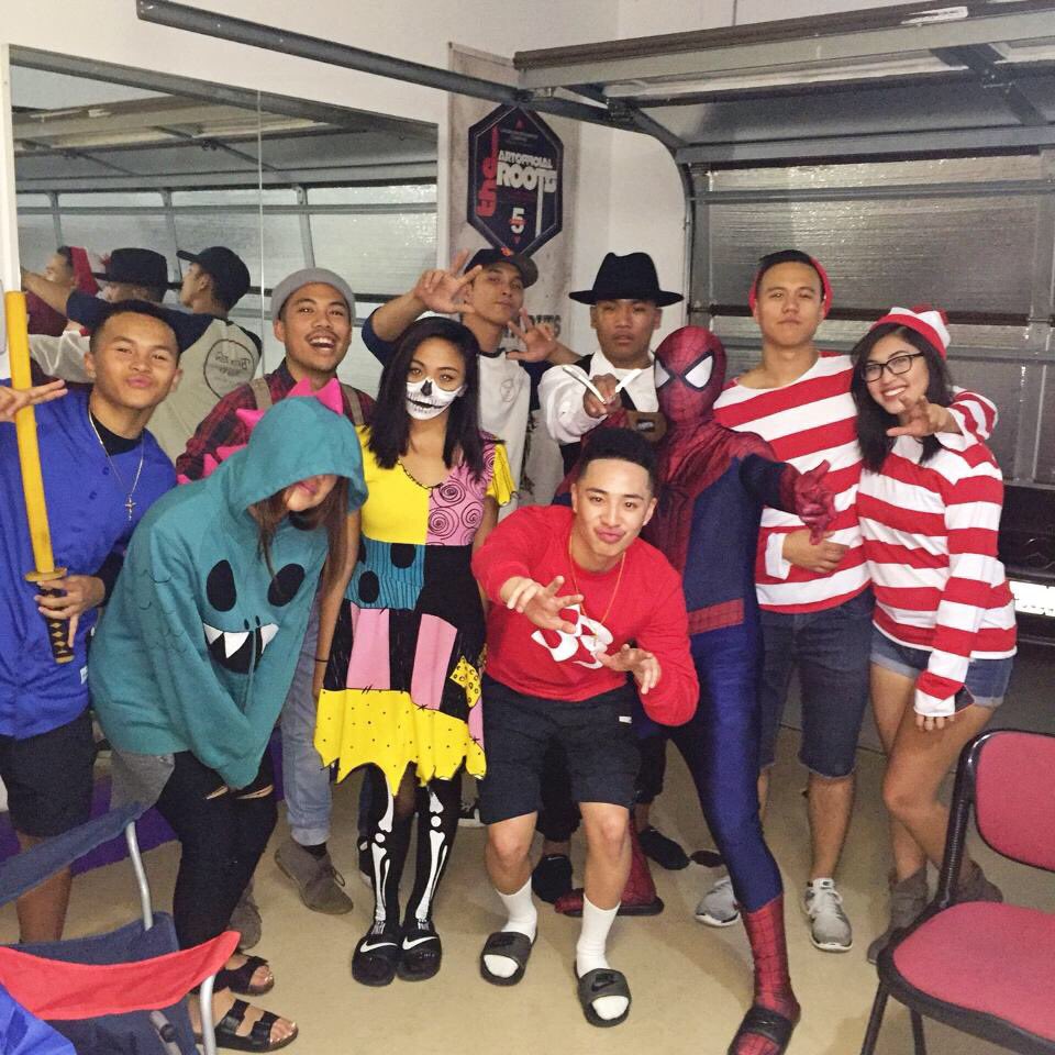 KJ_Nierva's tweet photo. Happy Halloween!🎃 #skeddit #scmon #sko #rmnation https://t.co/Q6DDVbUutR