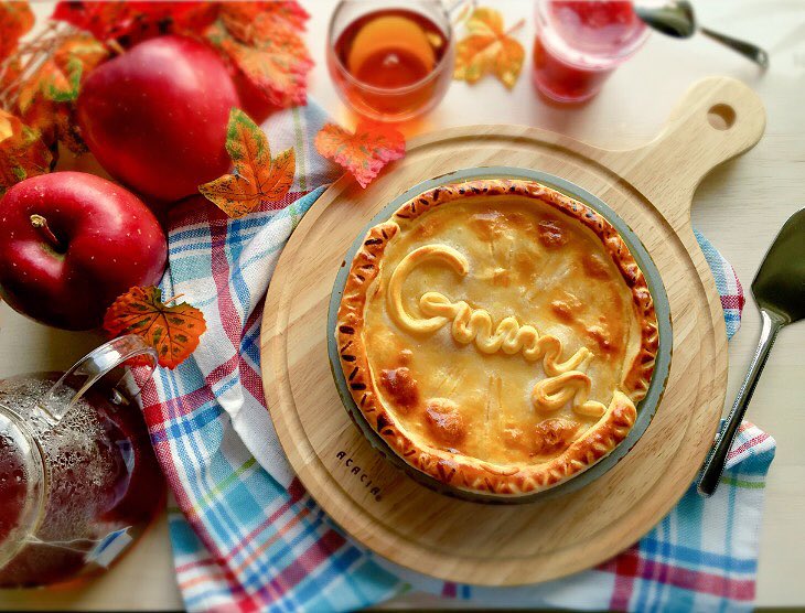白雪姫のアップルパイ再現してみました🍎 我が家には、パイ作りを