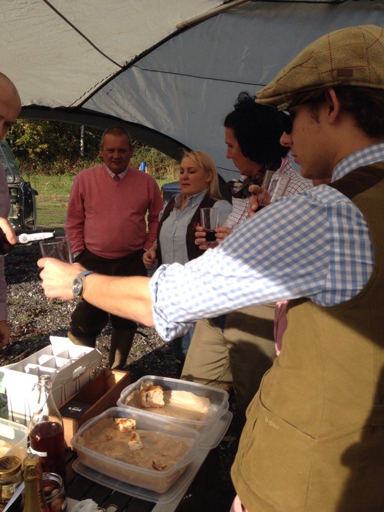 carl1shoot's tweet photo. Splendid alfresco lunch supplied by @allumsbutchers #sausagerolls#porkpie #quiche https://t.co/BndQ7hGYJb
