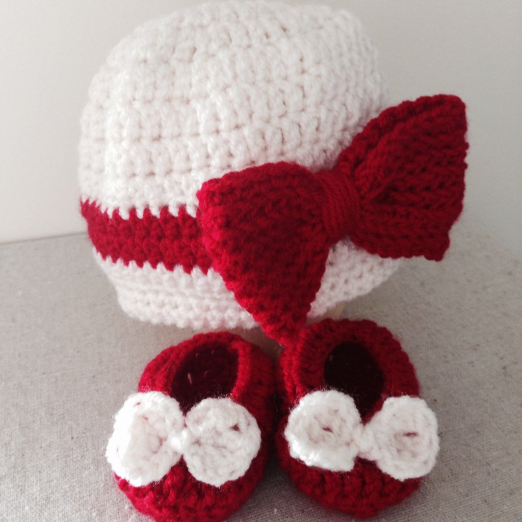 Granny_Squares's tweet photo. 🎀Matching bow booties🎀#Crochet #Newborn https://t.co/g6DNIoxVHp