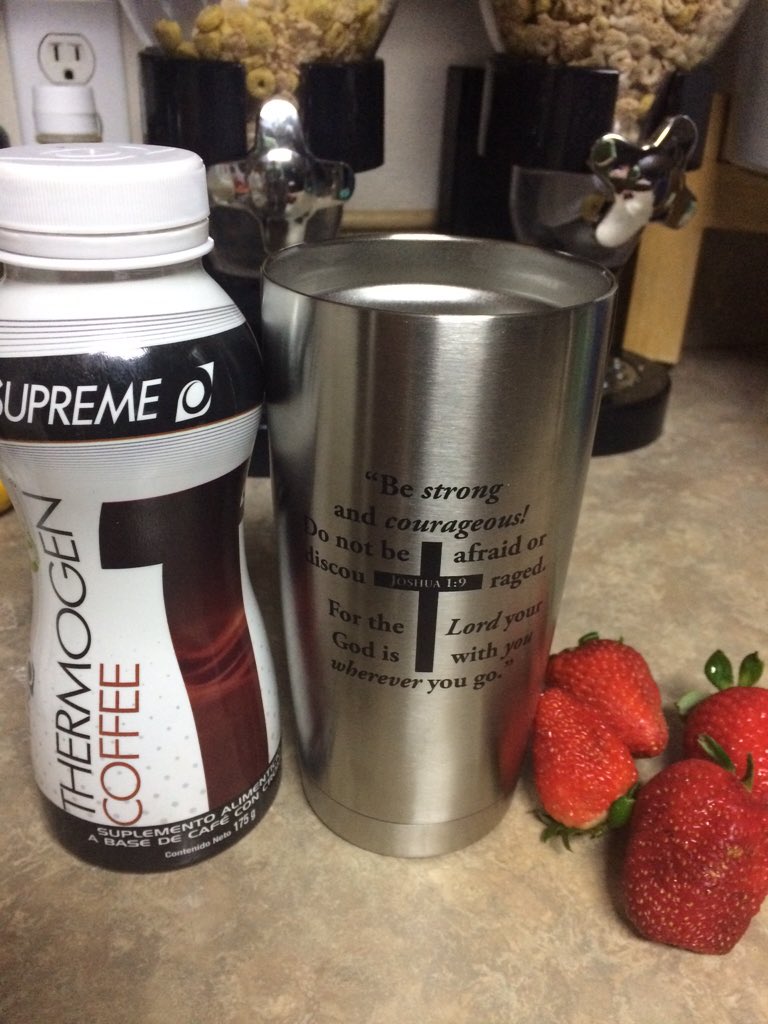 vidal_muniz's tweet image. time has changed-my hair has left-the Gospel &amp;amp; the #pregamemeal are here 2 stay #sundayworship #8:30am #9:45am #11am